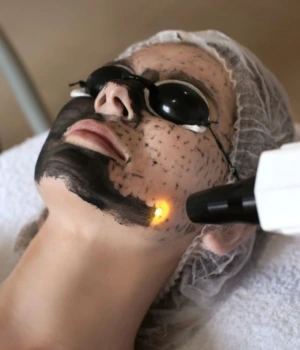 near me skin specialist doctor
